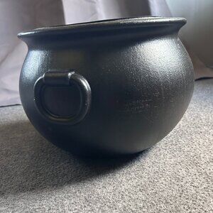 General Foam Plastics Blow Mold Black Witch Cauldron Pot Halloween Kettle USA